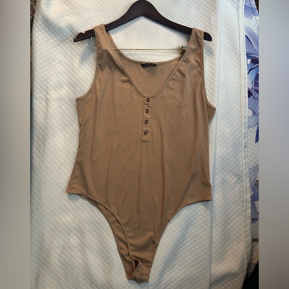 Fill your bag(3tops + 1 dress) 125$ - Picture 3 of 5